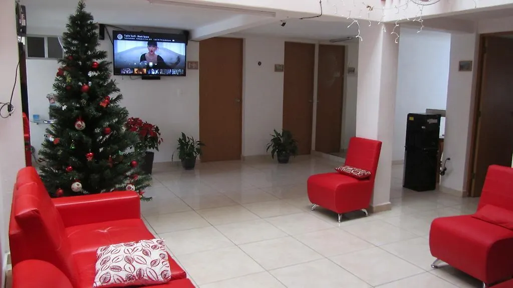 **  Casa Habitacional Laurel Guest House Cancun Mexico